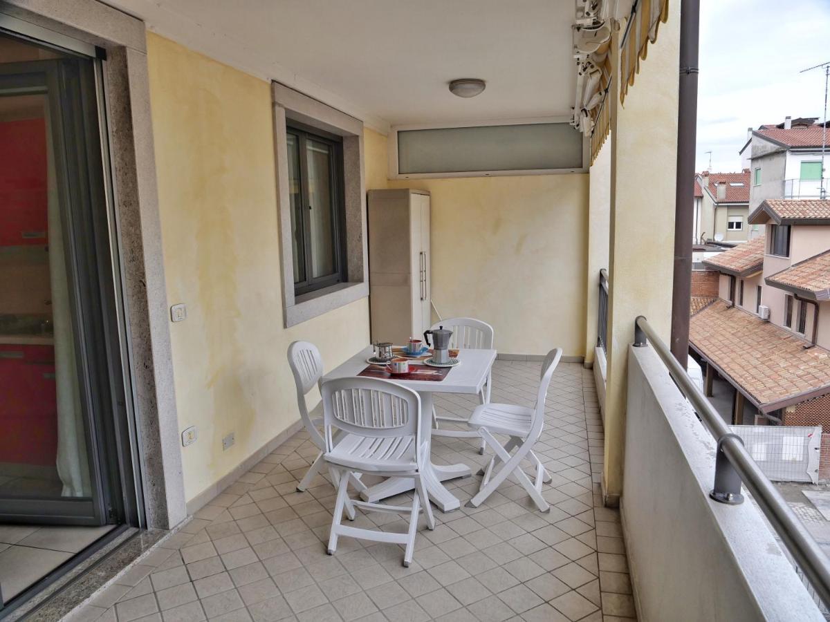 Stella Marina Centralissimo Bilocale Con Grande Terrazzo Grado